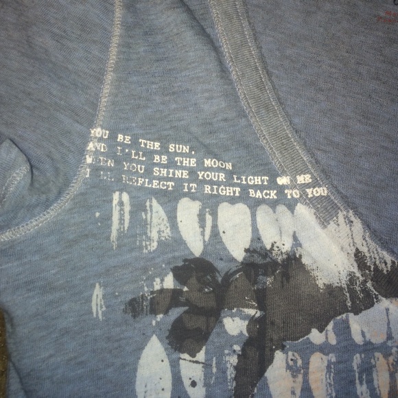 American Eagle Outfitters graphic tee - Picture 3 of 3